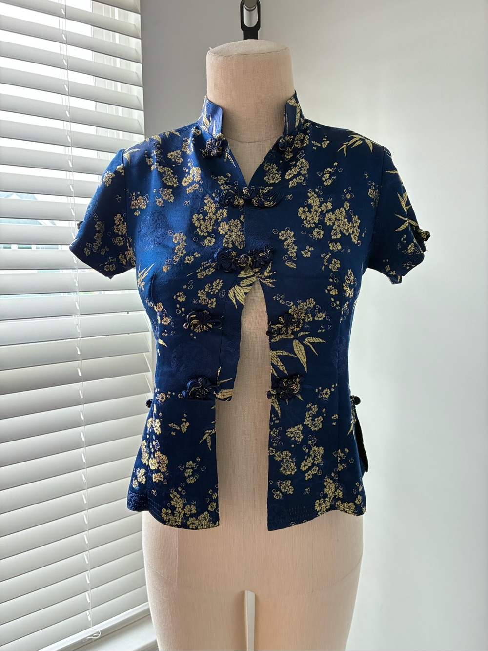 VTG Women's Cheongsam Satin Floral Short Sleeve Top